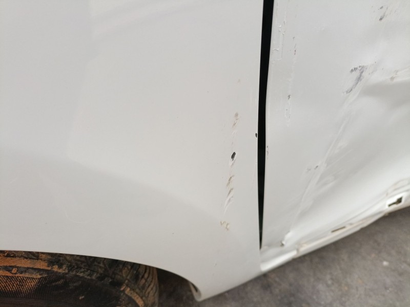 Recambio de aleta delantera izquierda para renault clio iv (bh_) 1.2 16v referencia OEM IAM   