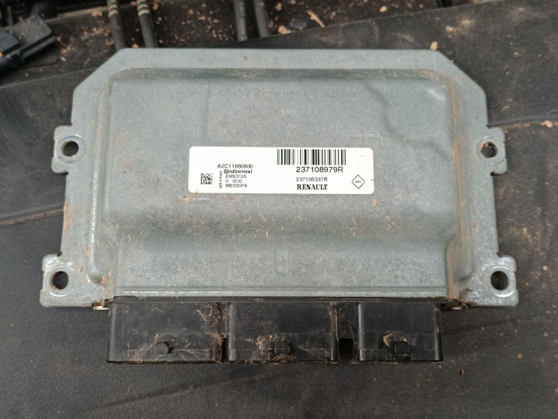 Recambio de centralita motor uce para renault clio iv (bh_) 1.2 16v referencia OEM IAM 237108979R A2C11660800 