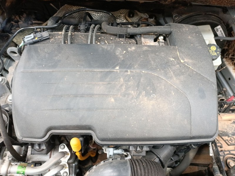 Recambio de filtro aire para renault clio iv (bh_) 1.2 16v referencia OEM IAM   