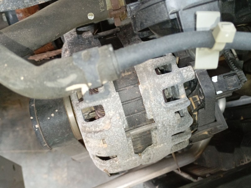 Recambio de alternador para renault clio iv (bh_) 0.9 tce 90 referencia OEM IAM   