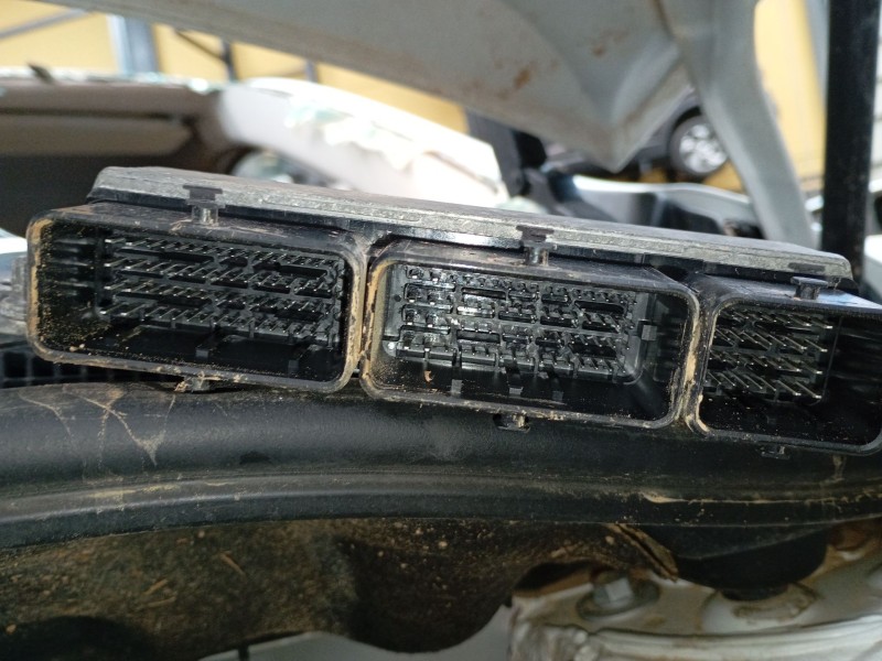 Recambio de centralita motor uce para renault clio iv (bh_) 0.9 tce 90 referencia OEM IAM 237107175R 237105499R 