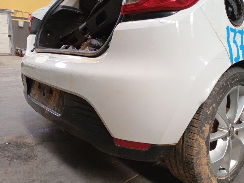 Recambio de paragolpes trasero para renault clio iv (bh_) 0.9 tce 90 referencia OEM IAM   