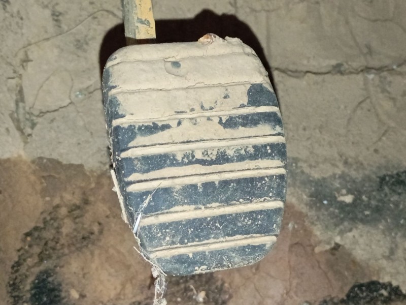 Recambio de pedal embrague para renault clio iv (bh_) 0.9 tce 90 referencia OEM IAM   