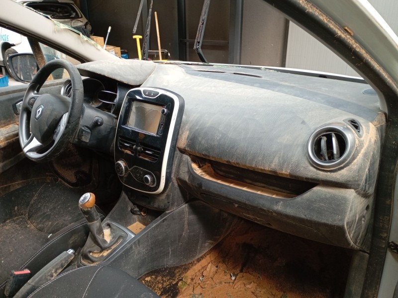 Recambio de salpicadero para renault clio iv (bh_) 0.9 tce 90 referencia OEM IAM   