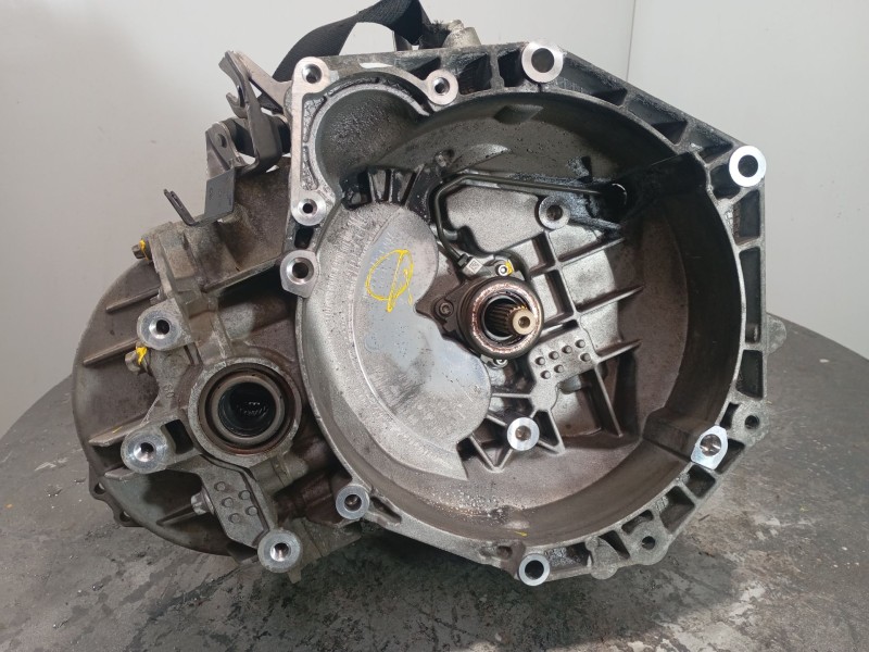 Recambio de caja cambios para opel zafira b 1.9 cdti referencia OEM IAM M3201901  