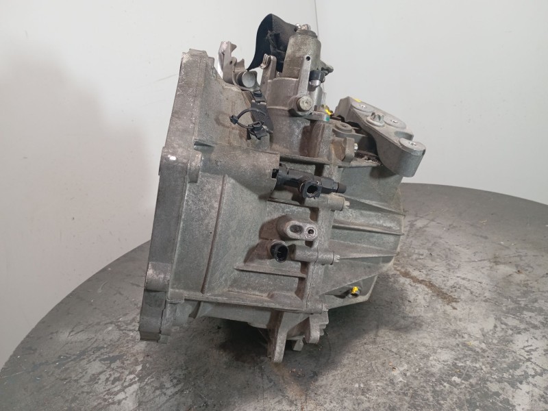 Recambio de caja cambios para opel zafira b 1.9 cdti referencia OEM IAM M3201901  