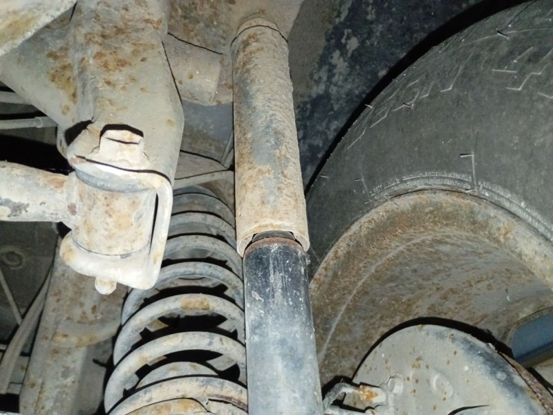 Recambio de amortiguador trasero derecho para suzuki grand vitara i (ft, ht) 2.0 td 4x4 (sq 420d) referencia OEM IAM   