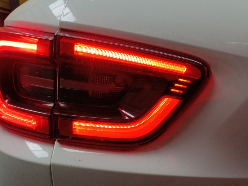 Recambio de piloto trasero izquierdo porton para renault kadjar (ha_, hl_) 1.6 dci 130 referencia OEM IAM   