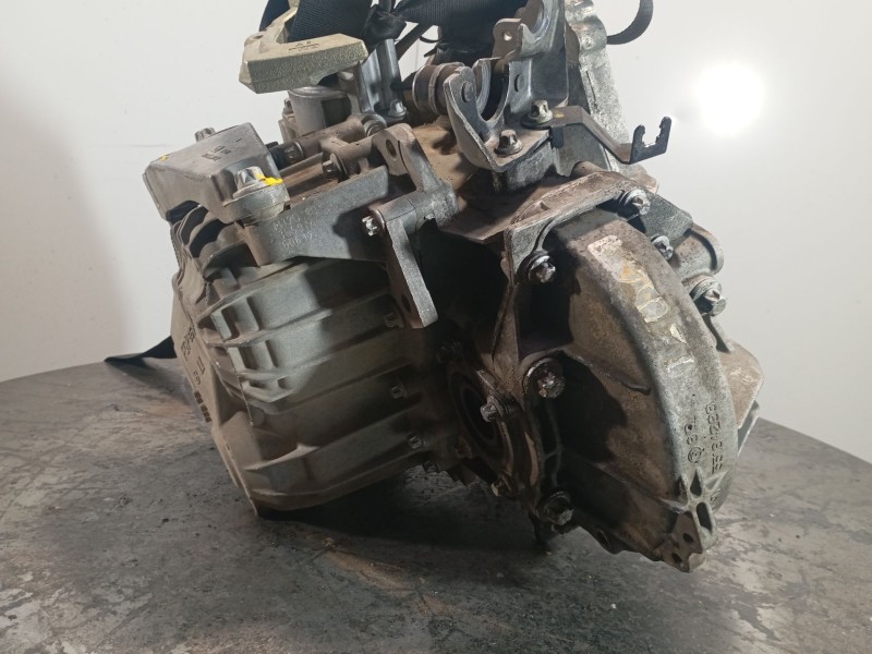 Recambio de caja cambios para opel astra h berlina cosmo referencia OEM IAM M32019DI  