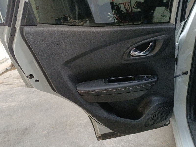 Recambio de guarnecido puerta trasera izquierda para renault kadjar (ha_, hl_) 1.6 dci 130 referencia OEM IAM   