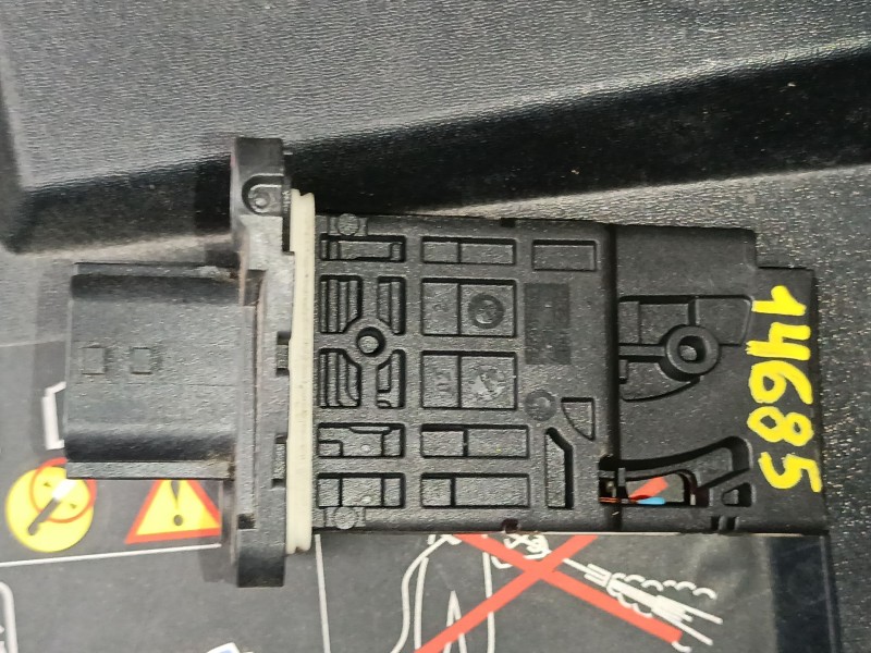 Recambio de caudalimetro para renault kadjar (ha_, hl_) 1.6 dci 130 referencia OEM IAM   