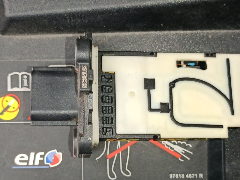 Recambio de caudalimetro para renault kadjar (ha_, hl_) 1.6 dci 130 referencia OEM IAM   