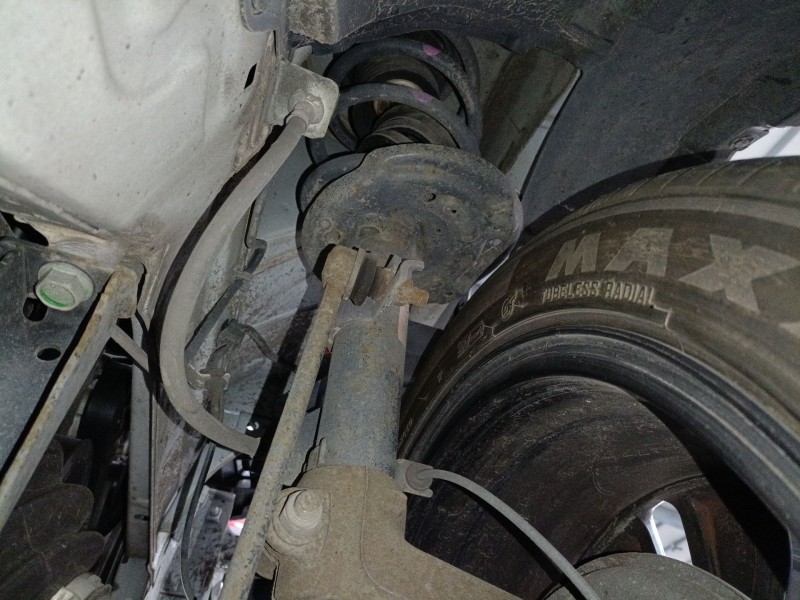 Recambio de amortiguador delantero derecho para renault kadjar (ha_, hl_) 1.6 dci 130 referencia OEM IAM   