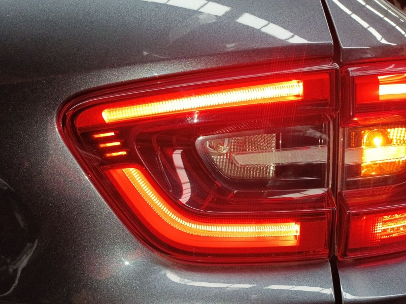 Recambio de piloto trasero derecho porton para renault kadjar (ha_, hl_) 1.5 dci 110 (hla3) referencia OEM IAM   