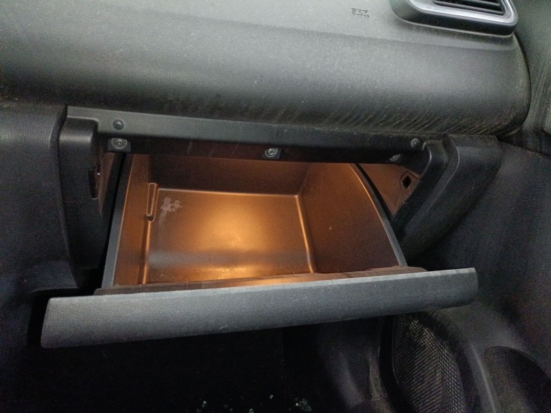 Recambio de guantera para renault kadjar (ha_, hl_) 1.5 dci 110 (hla3) referencia OEM IAM   