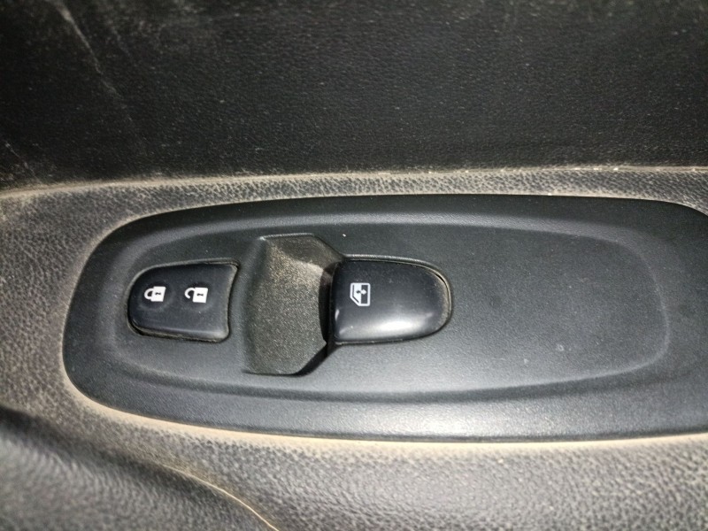 Recambio de mando elevalunas delantero derecho para renault kadjar (ha_, hl_) 1.5 dci 110 (hla3) referencia OEM IAM   