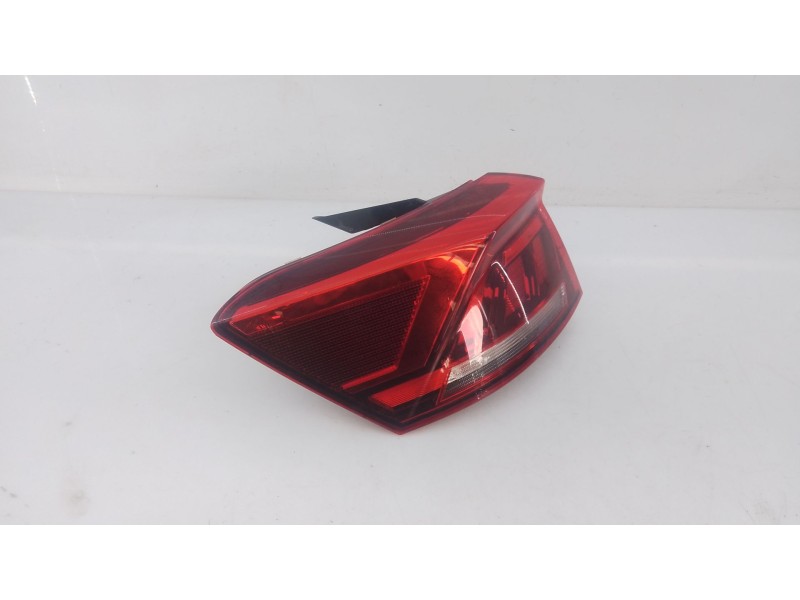 Recambio de piloto trasero izquierdo para volkswagen t-roc (a11, d11) 2.0 tdi scr referencia OEM IAM   