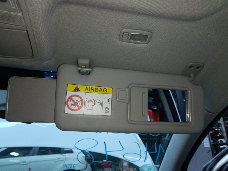 Recambio de parasol derecho para hyundai tucson (tl, tle) 1.7 crdi referencia OEM IAM   