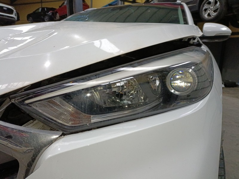 Recambio de faro izquierdo para hyundai tucson (tl, tle) 1.7 crdi referencia OEM IAM   