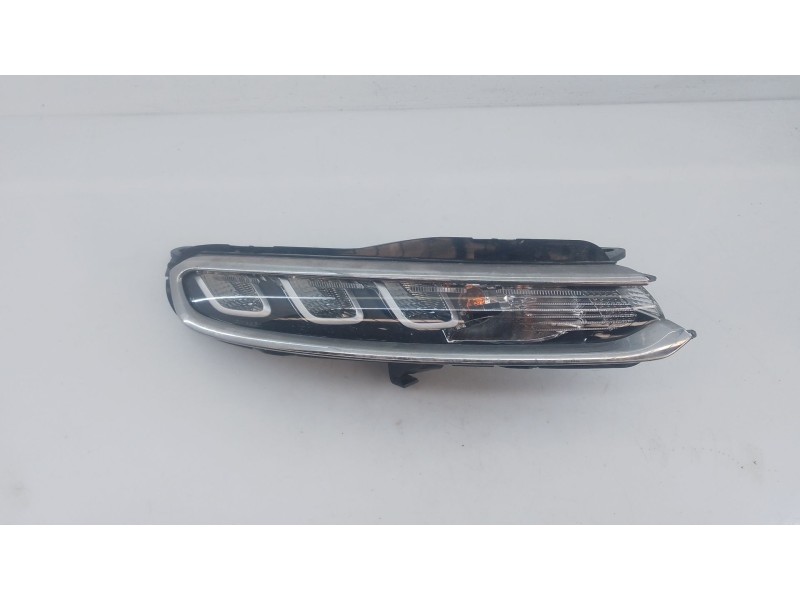 Recambio de piloto delantero derecho para citroën c3 iii (sx) 1.2 puretech 82 referencia OEM IAM   