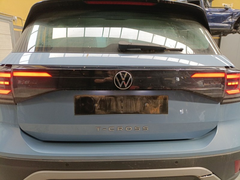 Recambio de piloto trasero central para volkswagen t-cross (c11, d31) 1.0 tsi referencia OEM IAM   