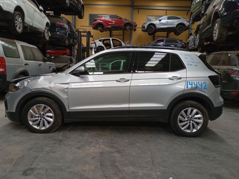 volkswagen t-cross (c11, d31) del año 2022