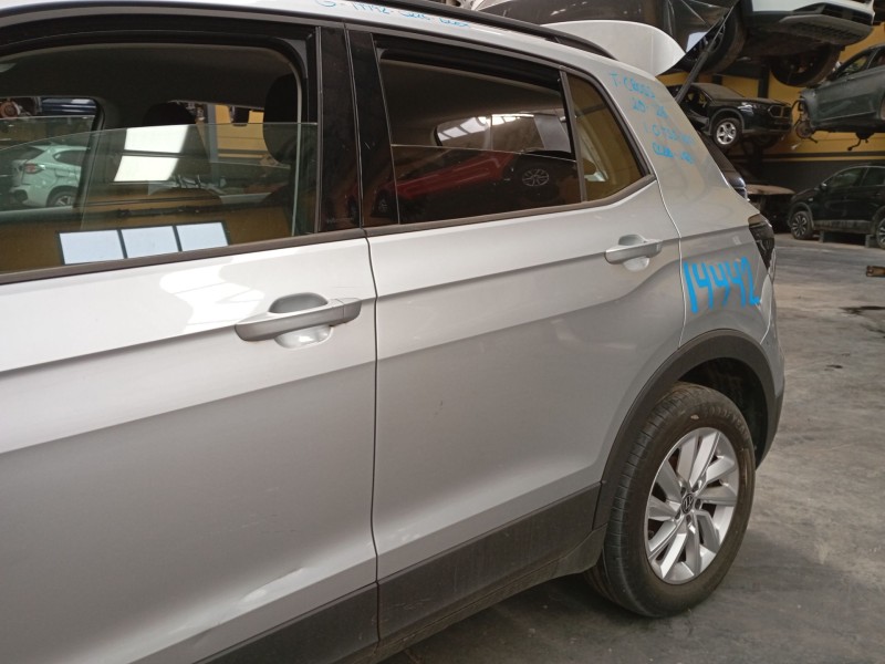 Recambio de puerta trasera izquierda para volkswagen t-cross (c11, d31) 1.0 tsi referencia OEM IAM   