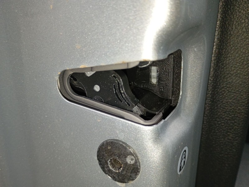 Recambio de cerradura puerta trasera izquierda para volkswagen t-cross (c11, d31) 1.0 tsi referencia OEM IAM   