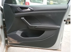 GUARNECIDO PUERTA DELANTERA DERECHA 