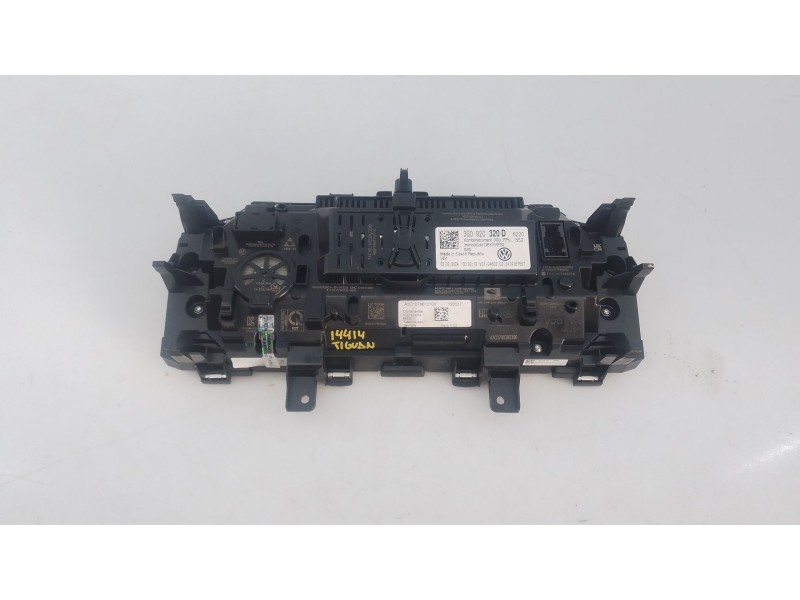 Recambio de cuadro instrumentos para volkswagen tiguan (ad1, ax1) 2.0 tdi referencia OEM IAM 3G0920320D  