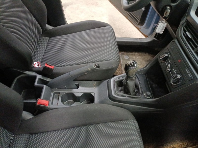 Recambio de consola central para volkswagen t-cross (c11, d31) 1.0 tsi referencia OEM IAM   