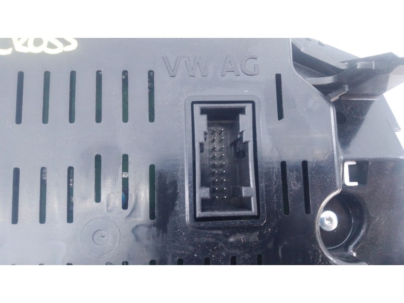 Recambio de cuadro instrumentos para volkswagen t-cross (c11, d31) 1.0 tsi referencia OEM IAM 2GP920310D  