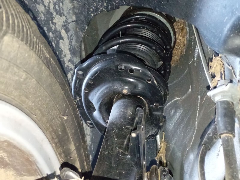 Recambio de amortiguador delantero izquierdo para volkswagen t-cross (c11, d31) 1.0 tsi referencia OEM IAM   