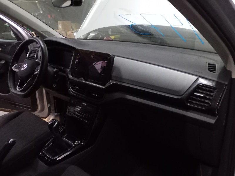 volkswagen t-cross (c11, d31) del año 2024