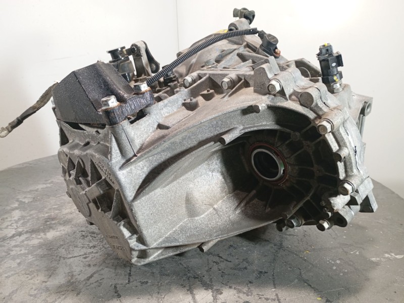 Recambio de caja cambios para hyundai ix35 1.7 crdi cat referencia OEM IAM WBJ6K  