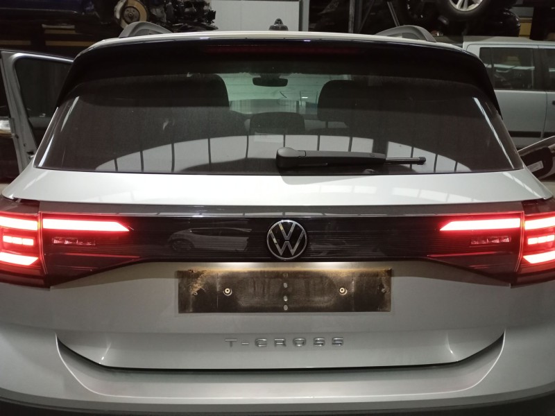 Recambio de porton trasero para volkswagen t-cross (c11, d31) 1.0 tsi referencia OEM IAM   