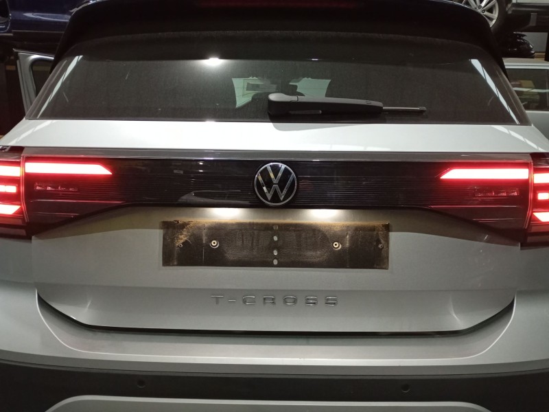 Recambio de piloto trasero central para volkswagen t-cross (c11, d31) 1.0 tsi referencia OEM IAM   