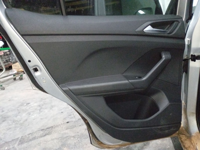Recambio de guarnecido puerta trasera izquierda para volkswagen t-cross (c11, d31) 1.0 tsi referencia OEM IAM   