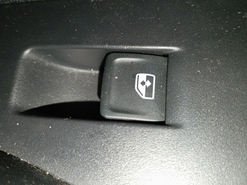 Recambio de mando elevalunas trasero derecho para volkswagen t-cross (c11, d31) 1.0 tsi referencia OEM IAM   