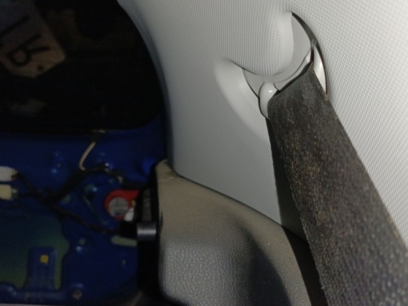 Recambio de cinturon seguridad trasero izquierdo para kia rio iv (yb, sc, fb) 1.2 cvvt referencia OEM IAM   