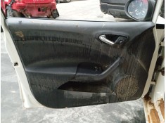 GUARNECIDO PUERTA DELANTERA IZQUIERDA 