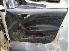 GUARNECIDO PUERTA DELANTERA DERECHA 