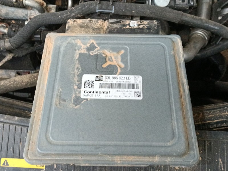 Recambio de centralita motor uce para seat ibiza iv (6j5, 6p1) 1.6 tdi referencia OEM IAM 03L906023LD 5WP42918AA 