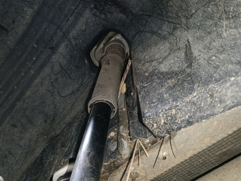 Recambio de amortiguador trasero izquierdo para seat ibiza iv (6j5, 6p1) 1.6 tdi referencia OEM IAM   