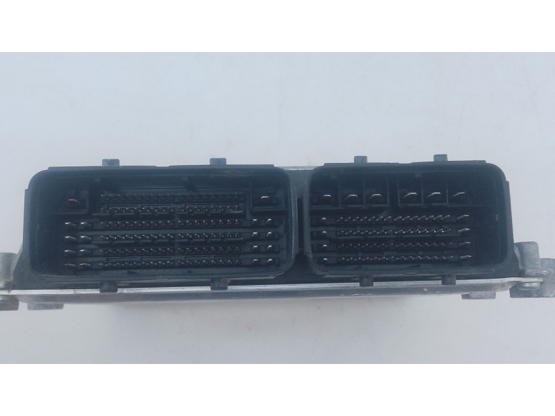 Recambio de centralita motor uce para citroën c4 picasso ii 1.2 thp 130 referencia OEM IAM 9823238580  