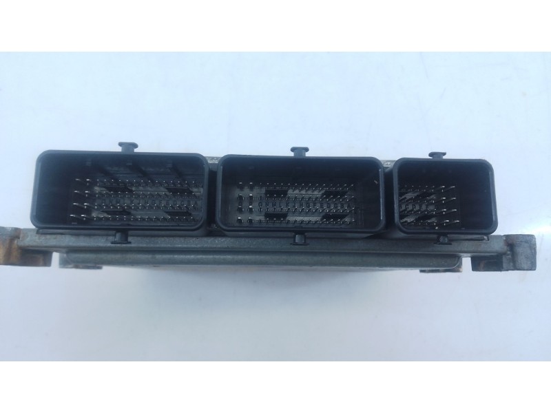 Recambio de centralita motor uce para renault megane iv hatchback (b9a/m/n_) 1.5 dci 110 (b9a3) referencia OEM IAM   