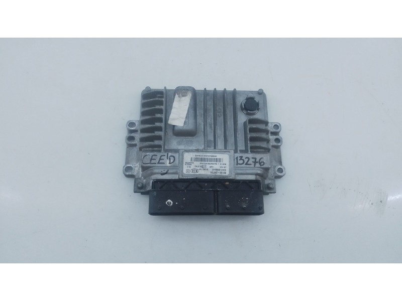 Recambio de centralita motor uce para kia cee´d (jd) 1.4 crdi 90 referencia OEM IAM 391302A720  