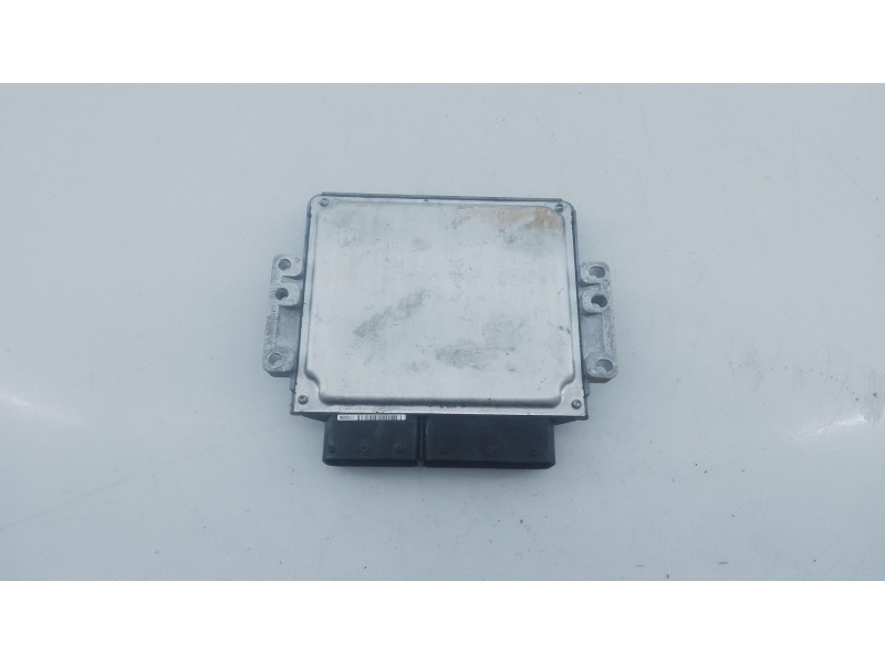 Recambio de centralita motor uce para kia cee´d (jd) 1.4 crdi 90 referencia OEM IAM 391302A720  