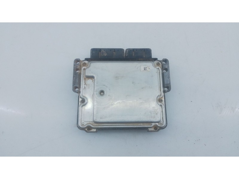 Recambio de centralita motor uce para peugeot 3008 ii suv (mc_, mr_, mj_, m4_) 1.6 bluehdi 120 referencia OEM IAM 9823724980 028