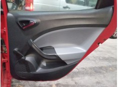 GUARNECIDO PUERTA TRASERA DERECHA 